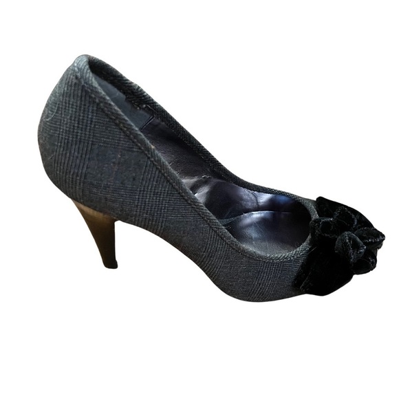 Joey Heels - Picture 2 of 8